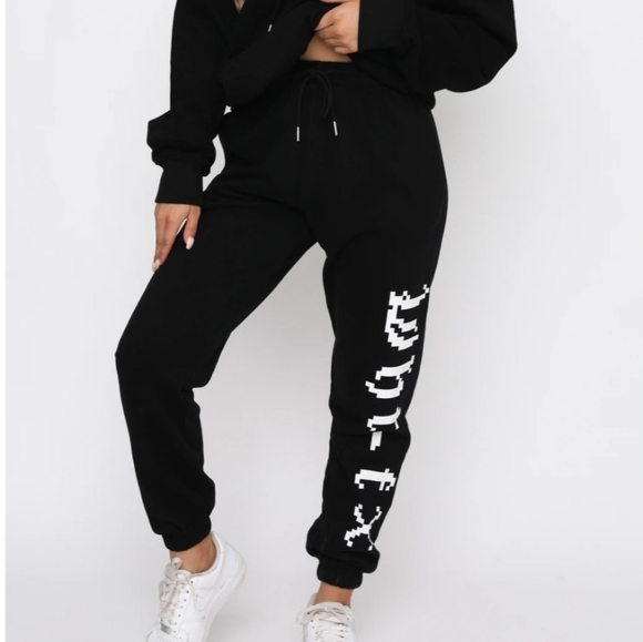 White Fox Boutique Pants - NWT White Fox Botique Fast Forward Sweat Pants - S